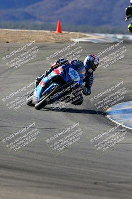 media/Jan-09-2022-SoCal Trackdays (Sun) [[2b1fec8404]]/Turns 9 and 8 (920am)/